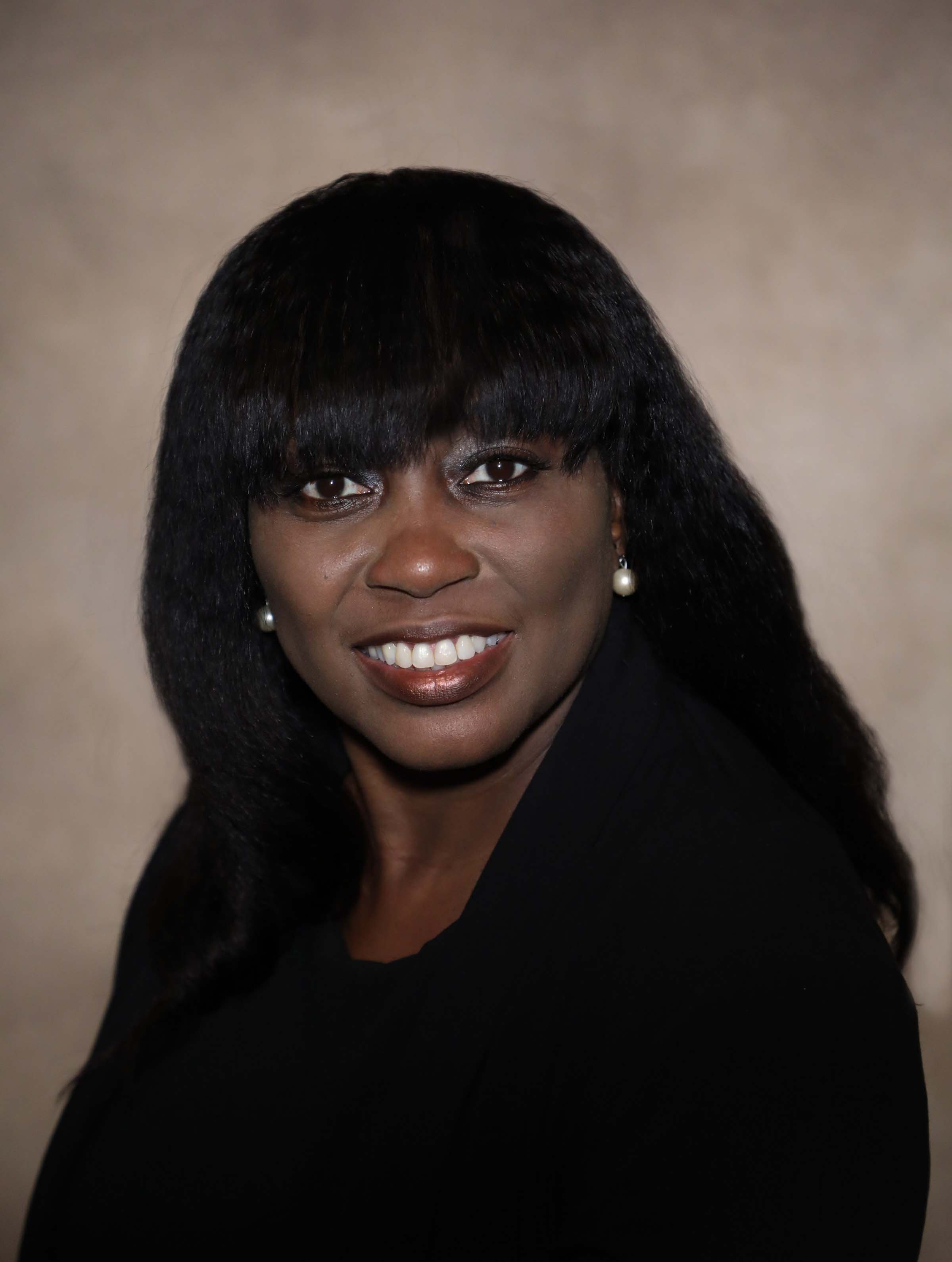 Dr Vanessa Hall Headshot